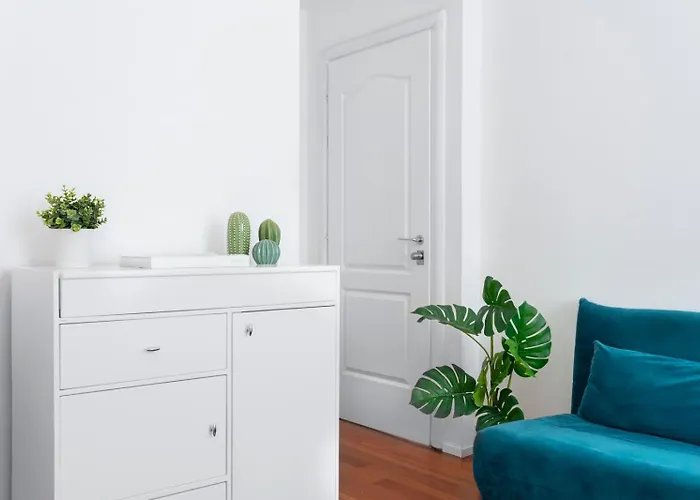 New! Lovely & Friendly In Milan Center C